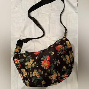 BAGGU Laura Ashley Collab - Medium Crescent